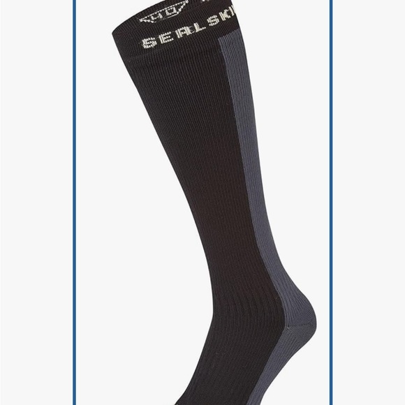 Sealskinz Other - SEALSKINZ Worstead Unisex Waterproof Cold Weather Knee Length Socks